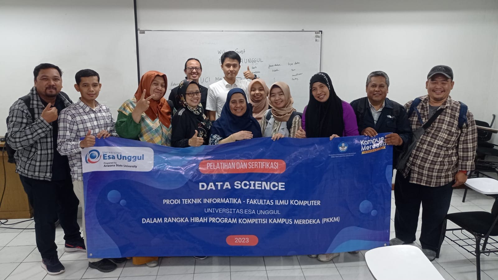 UNIVERSITAS ESA UNGGUL 2023